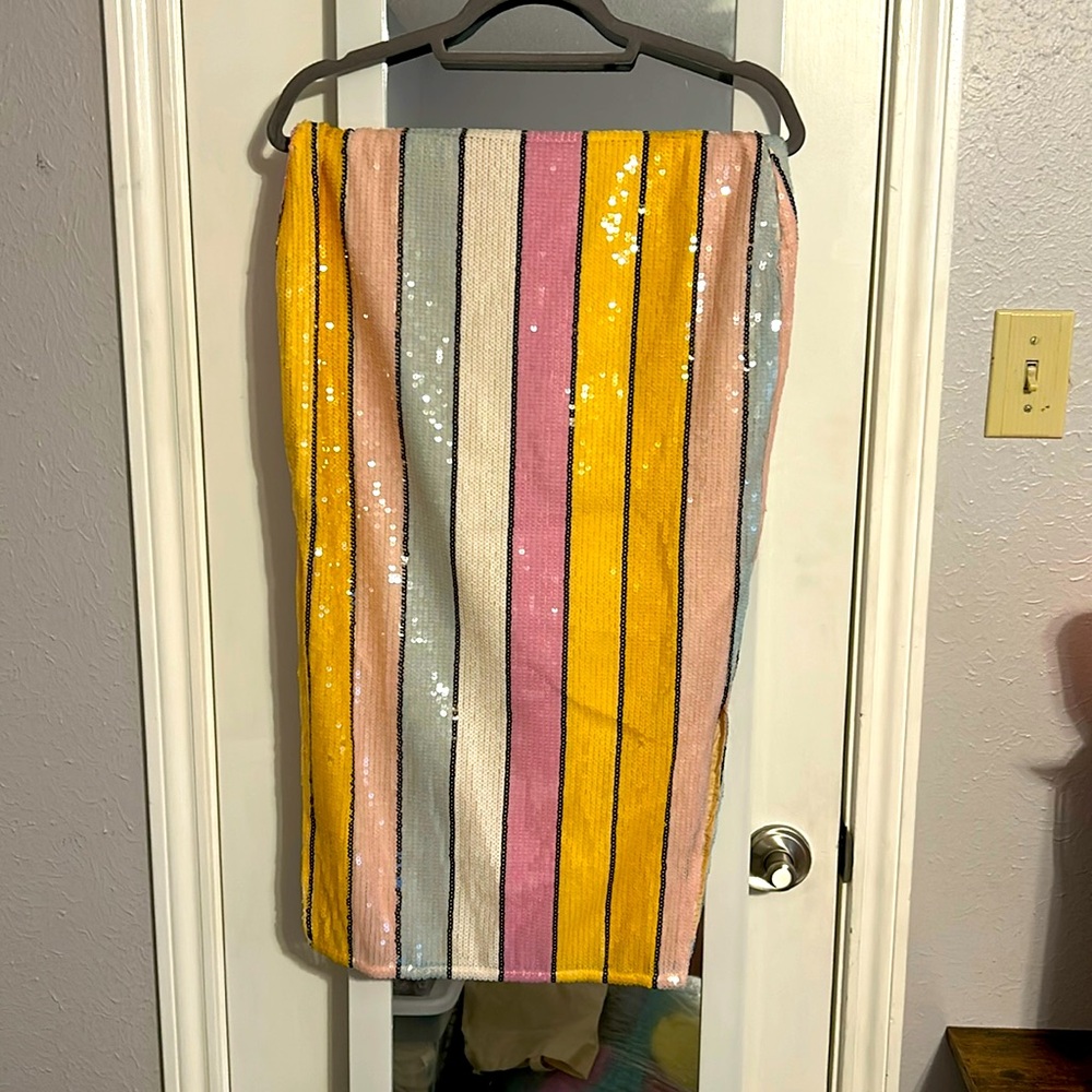 Multicolor sequin pencil skirt